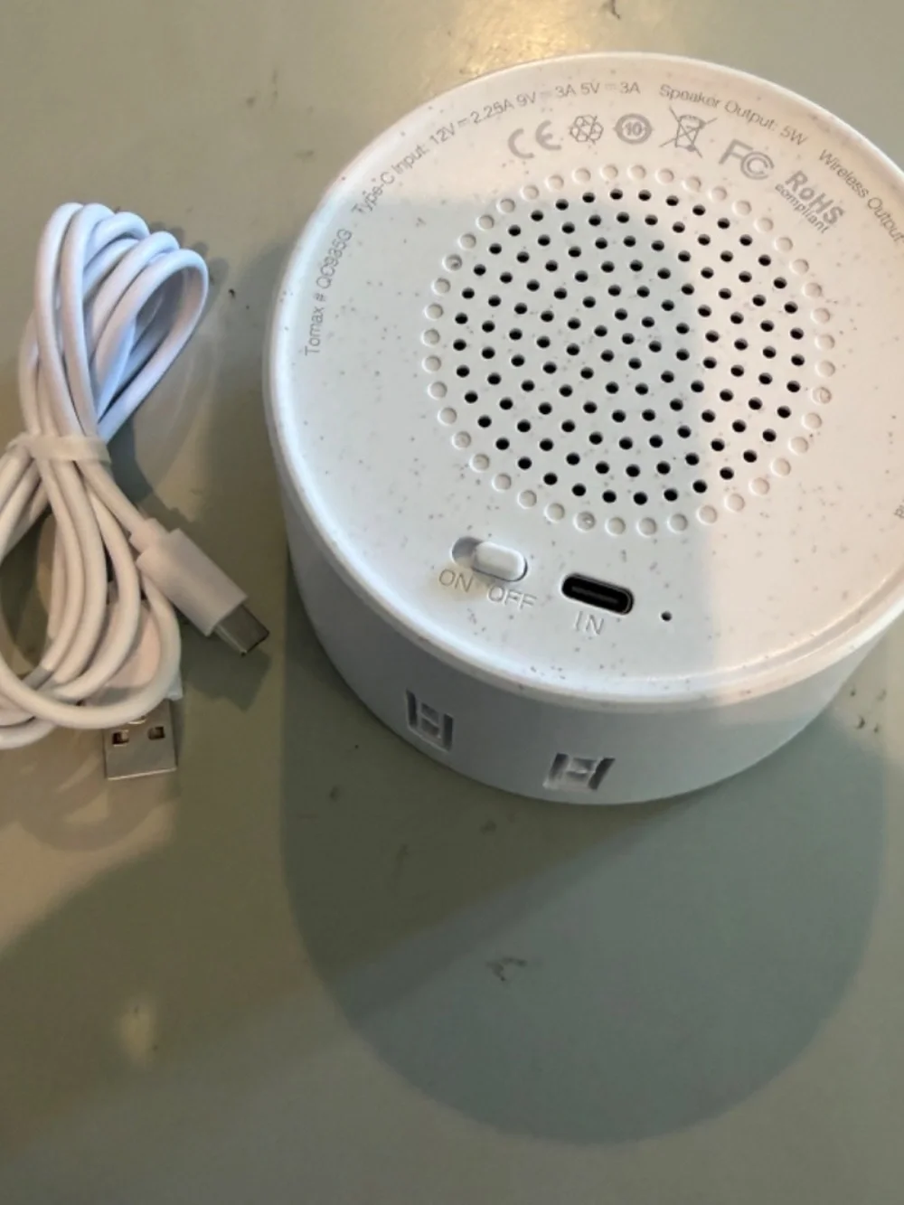 Night Light Wireless Charger Speaker - NWOT